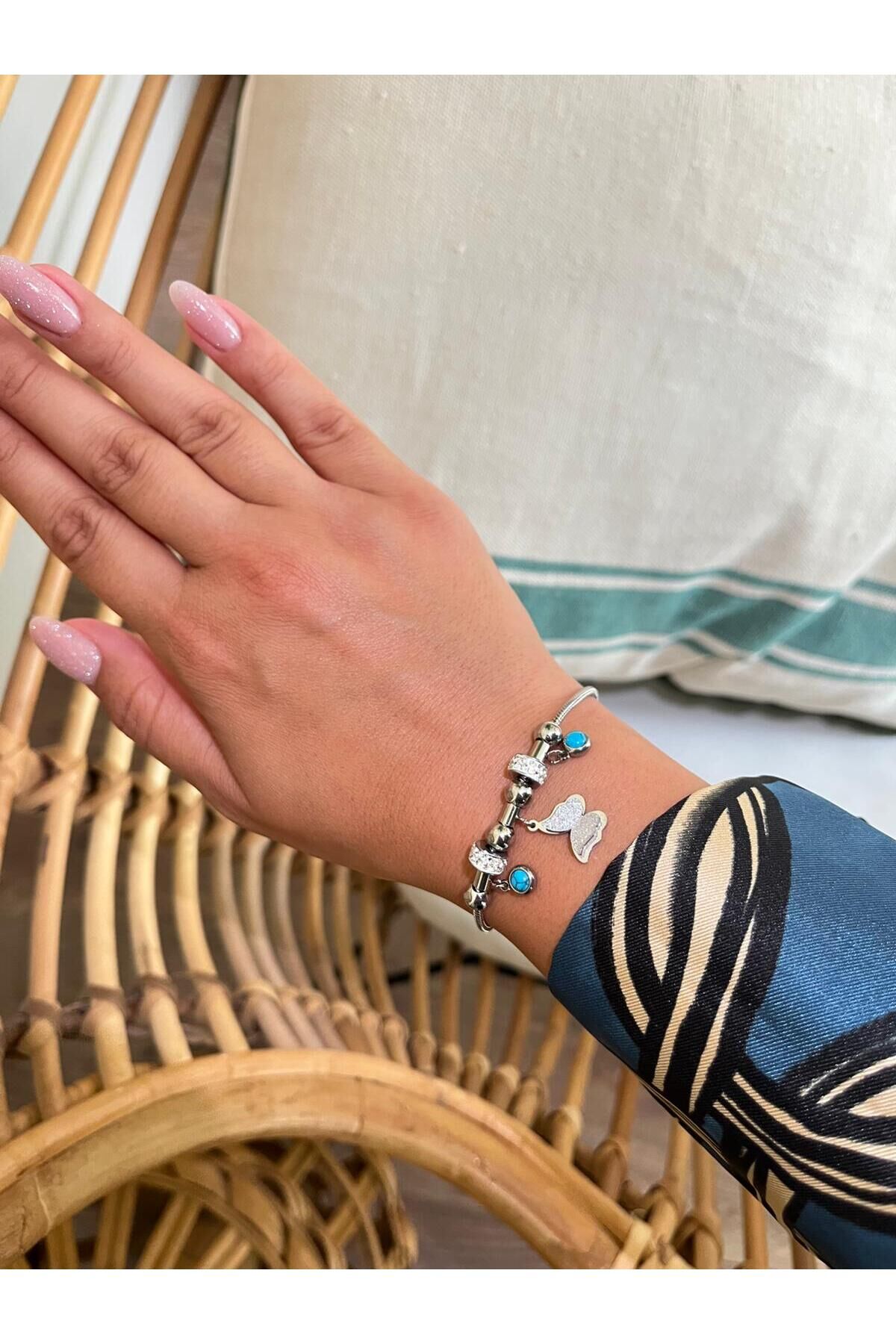 Çelik Silver Kelebek  charmlı kadın bileklik