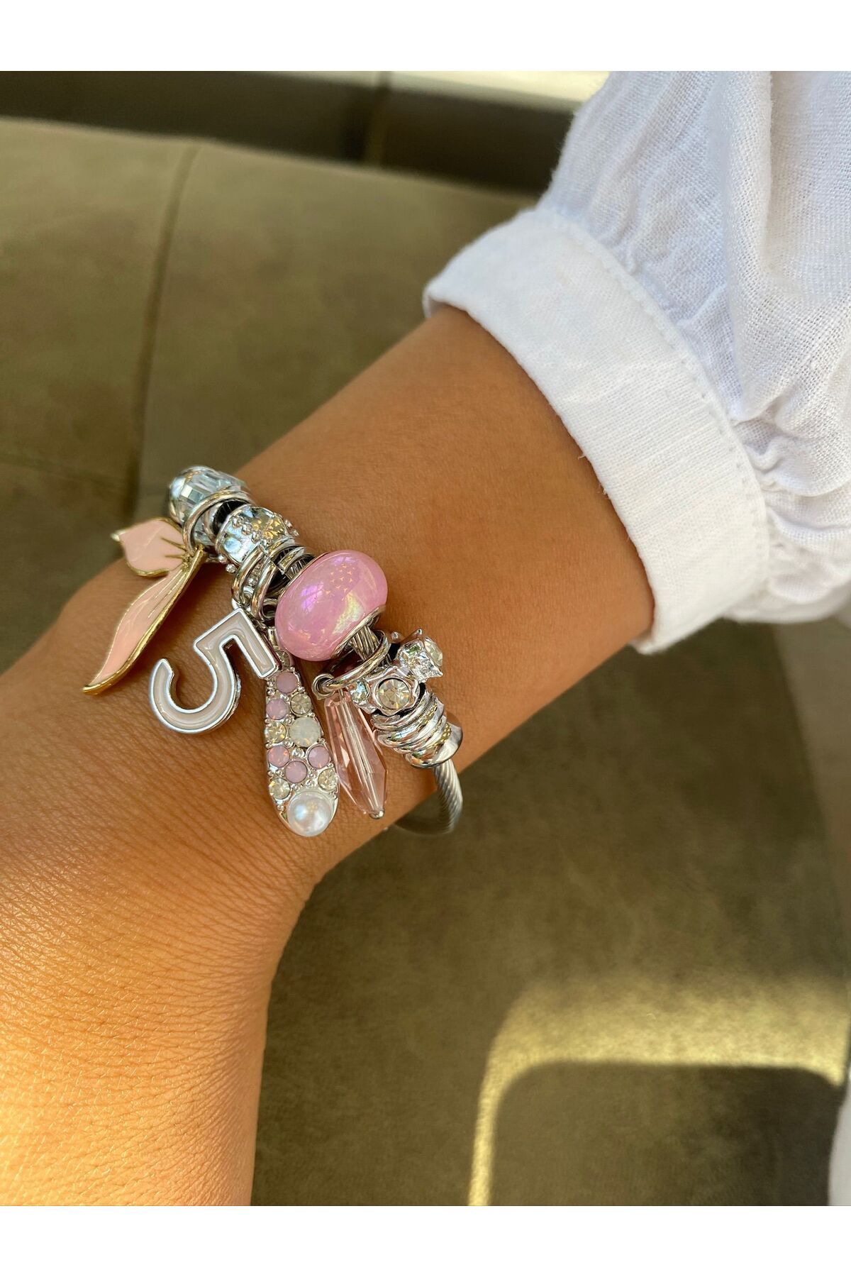 Şık Pembe Detaylı Charmlı Çelik  Pandora Bileklik