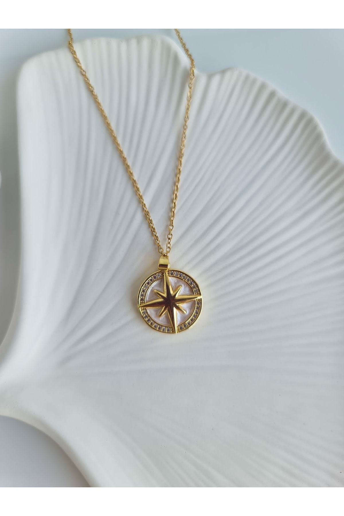 Gold  Çelik Zirkon Taşlı Antik Kuzey Yıldızı Kolye