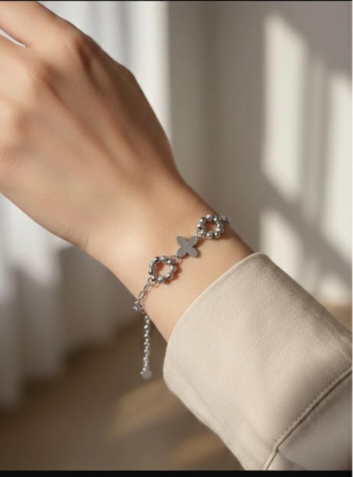 Silver Çelik Yonca Detaylı Bileklik